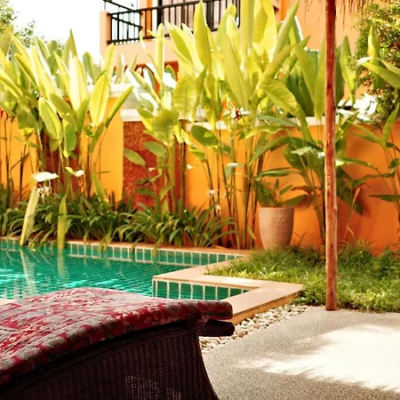 The Orange Villa Near Beach 海灘附近的家庭別墅 Kamala Beach Exterior photo